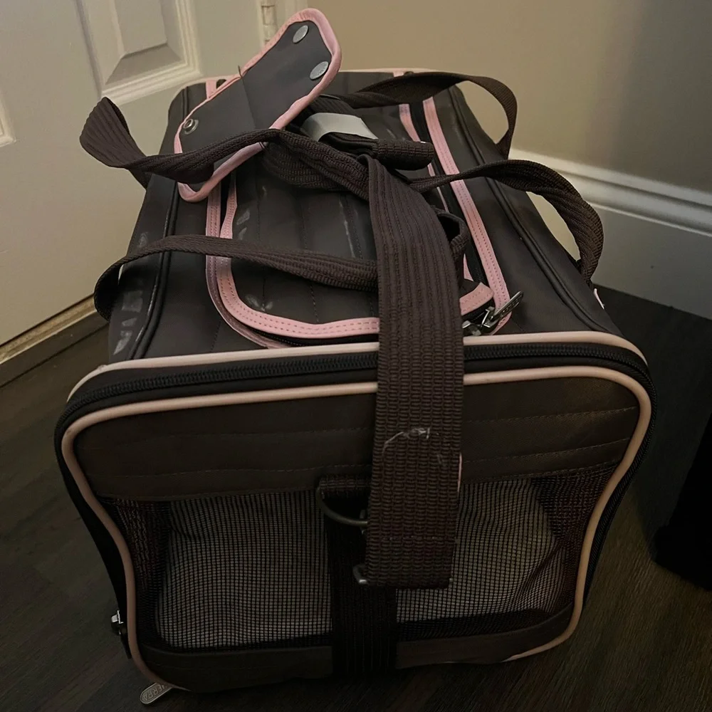 Sherpa’s Per Company, Medium Carrier Bag